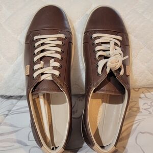 Ecco Women's Brown Leather Sneakers